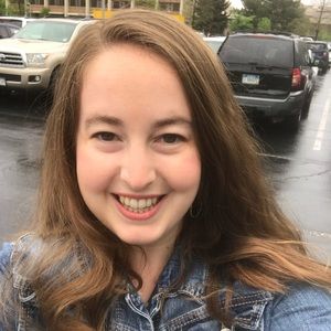 Meet your Posher, Nicole